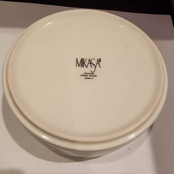 Mikasa Holiday Village Covered Candy Dish - Picture 5 of 7